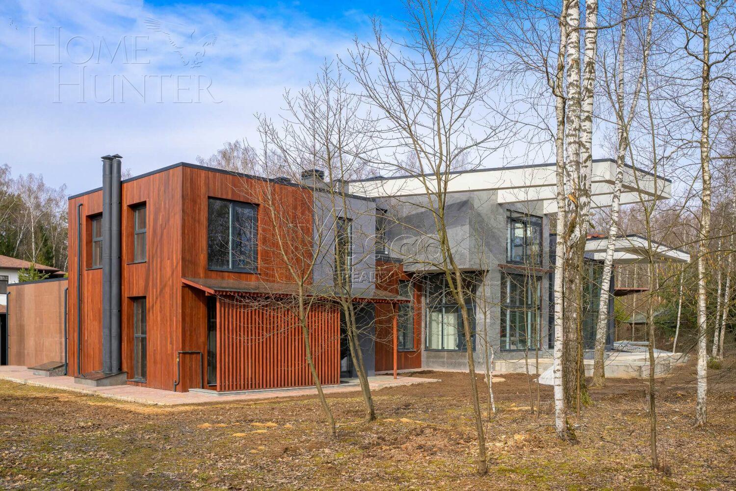 2-этажный коттедж 1 400 м² без отделки