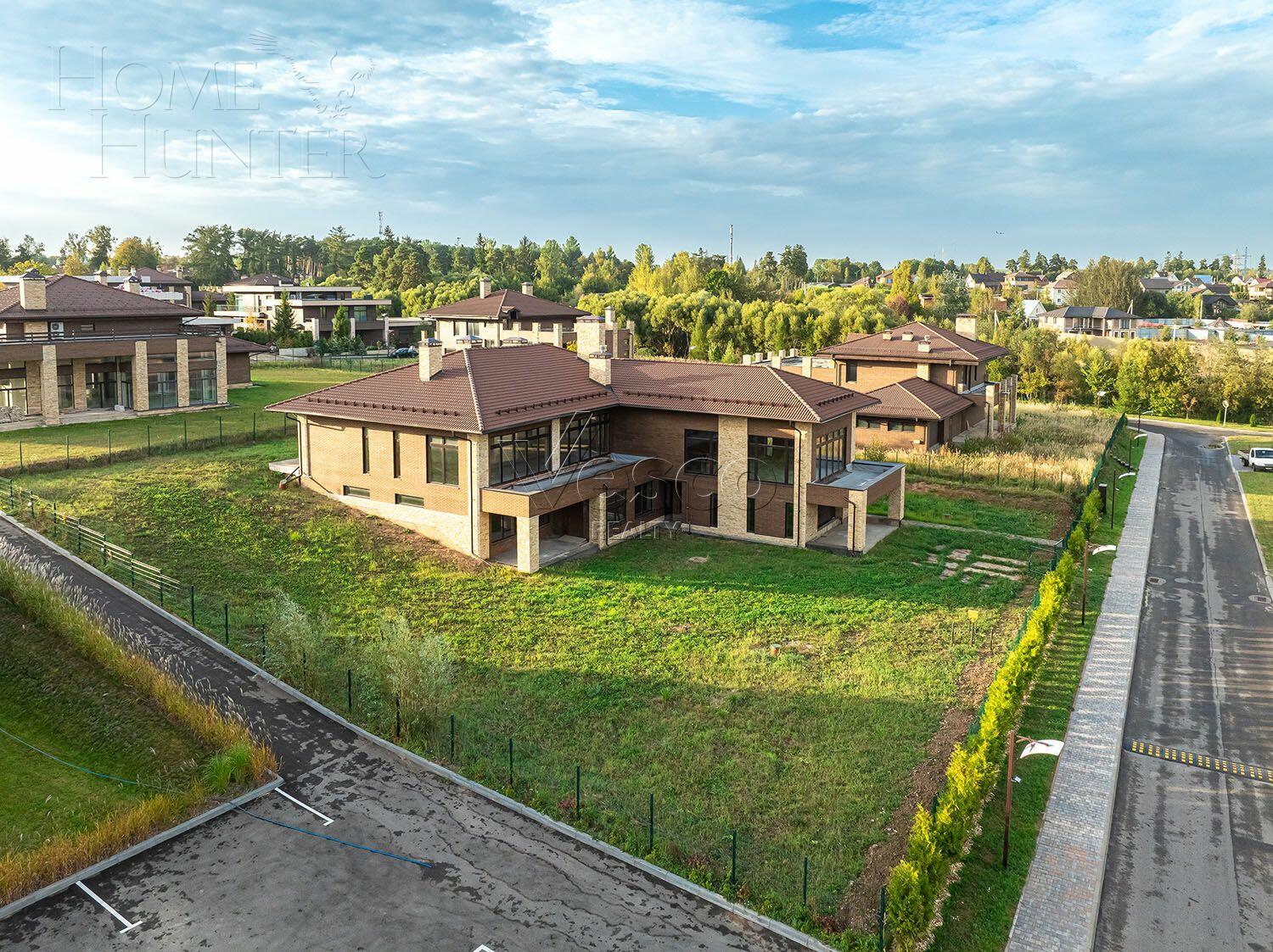 2-этажный коттедж 750 м² без отделки