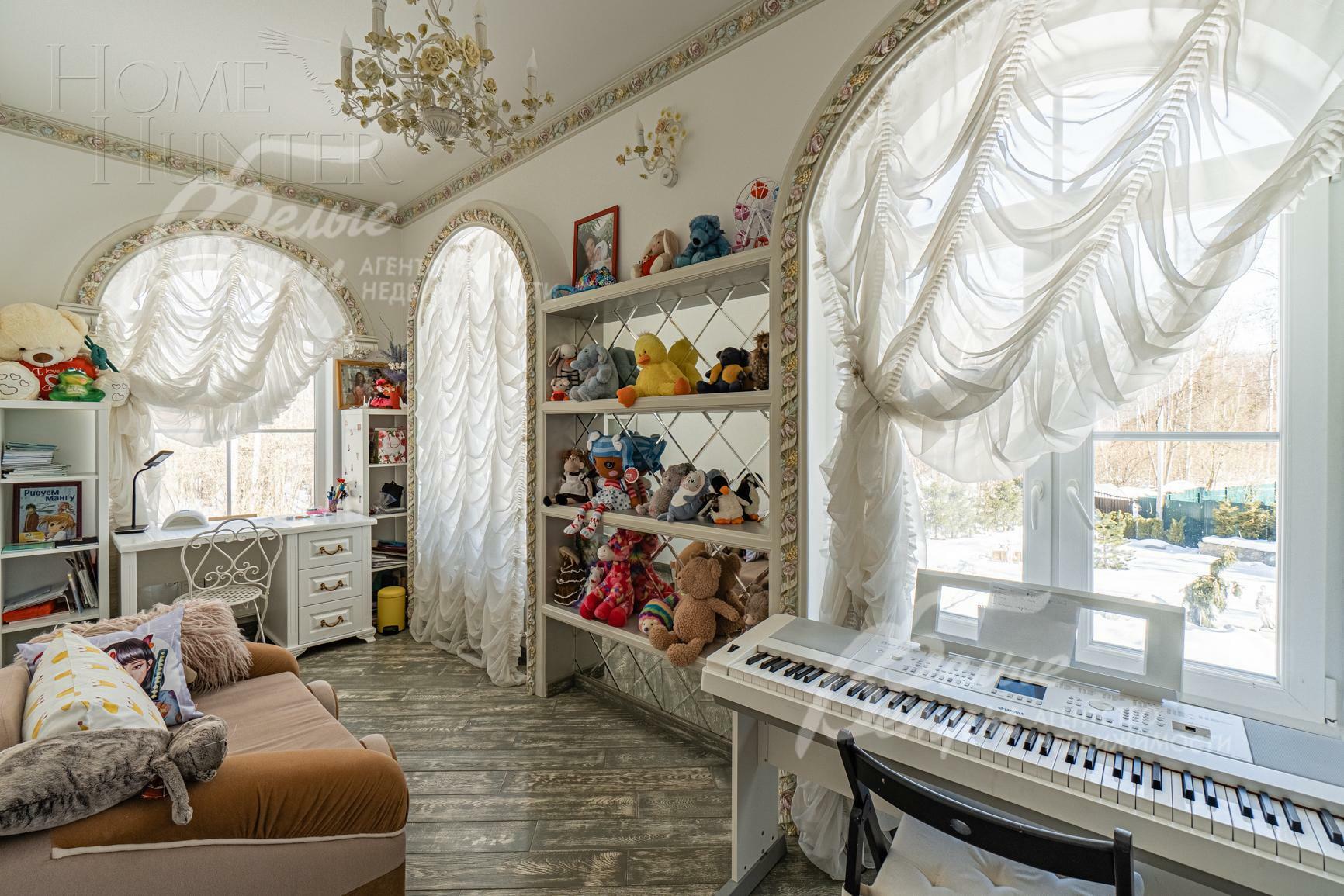 3-этажный коттедж 720 м² с отделкой
