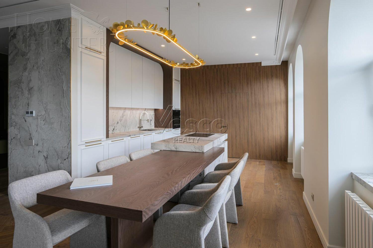 4-КОМН. КВАРТИРА С ОТДЕЛКОЙ 189 М² НА 4 ЭТАЖЕ