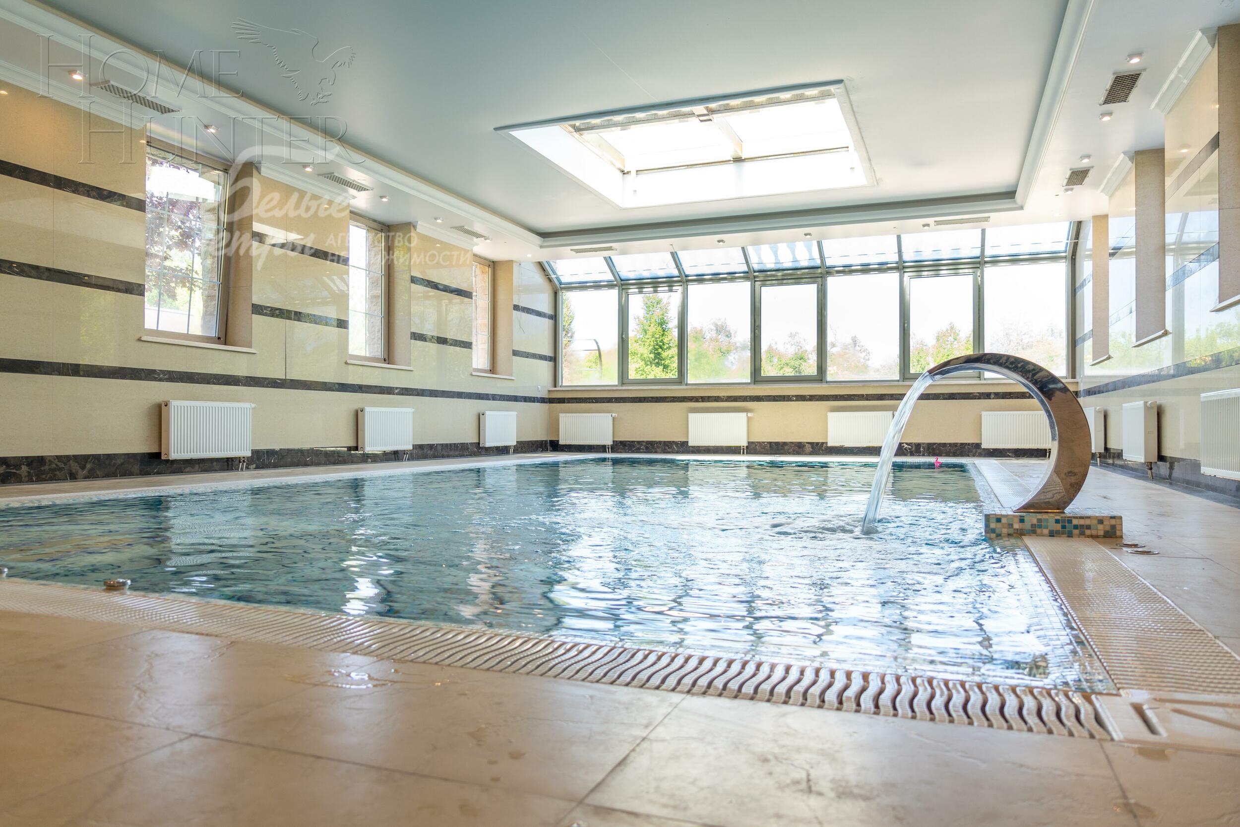 2-этажный коттедж 1 580 м² без отделки