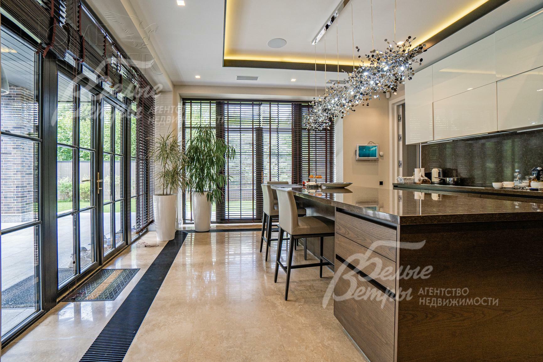 2-этажный коттедж 1 150 м² с отделкой