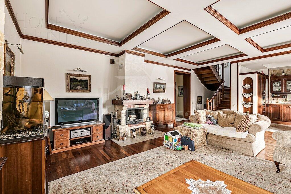 2-этажный коттедж 320 м² с отделкой