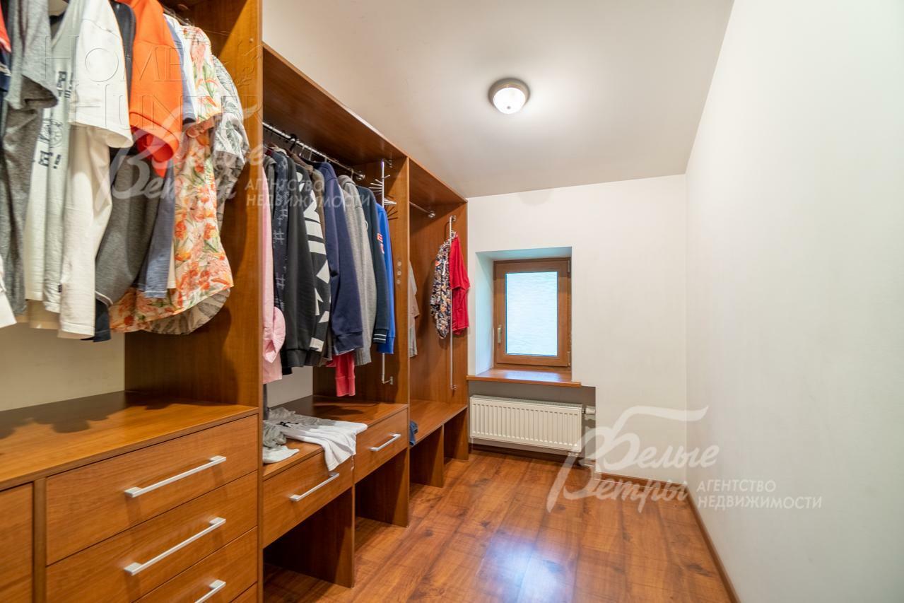 3-этажный коттедж 746 м² с отделкой