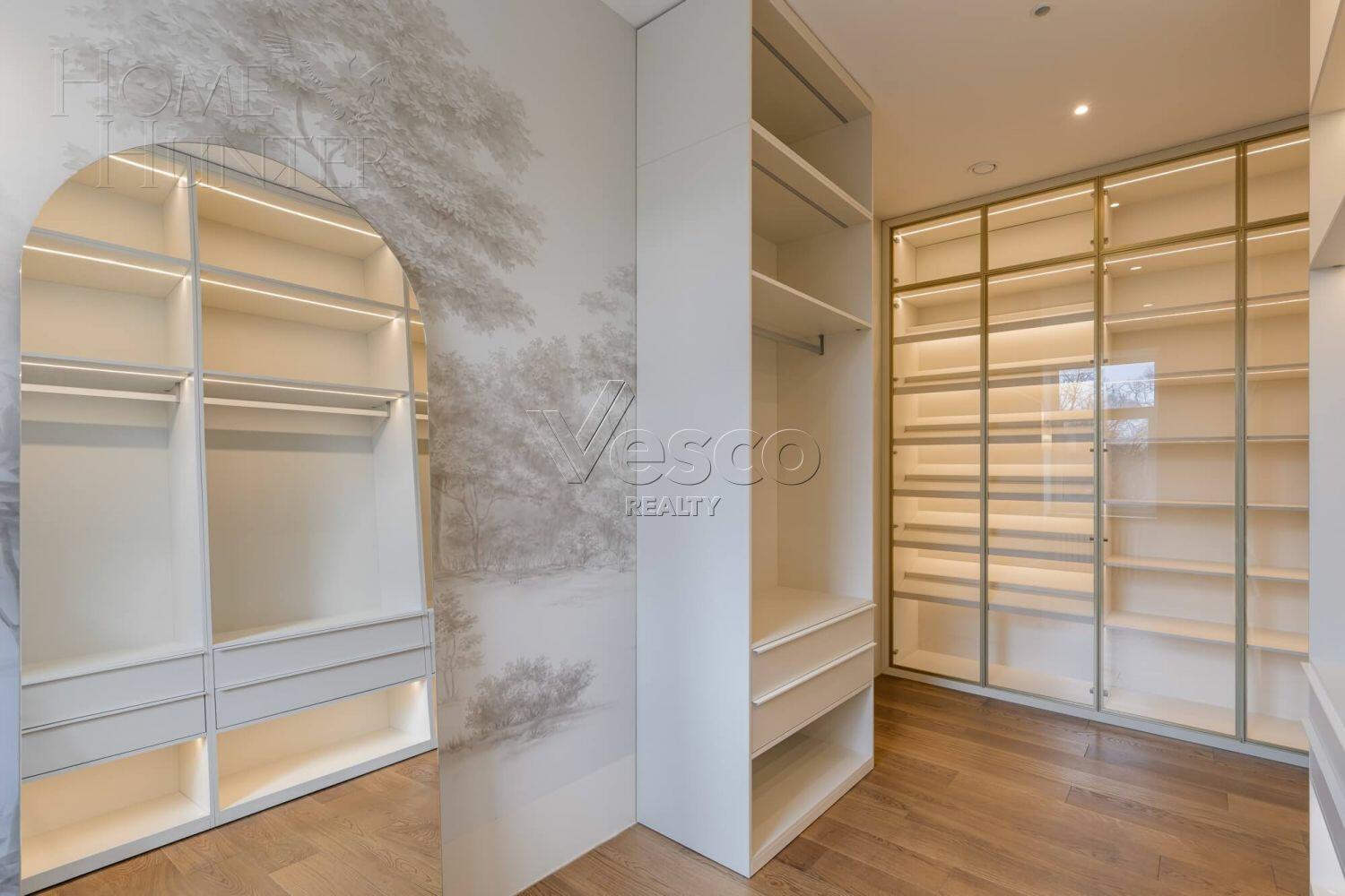 4-КОМН. КВАРТИРА С ОТДЕЛКОЙ 189 М² НА 4 ЭТАЖЕ