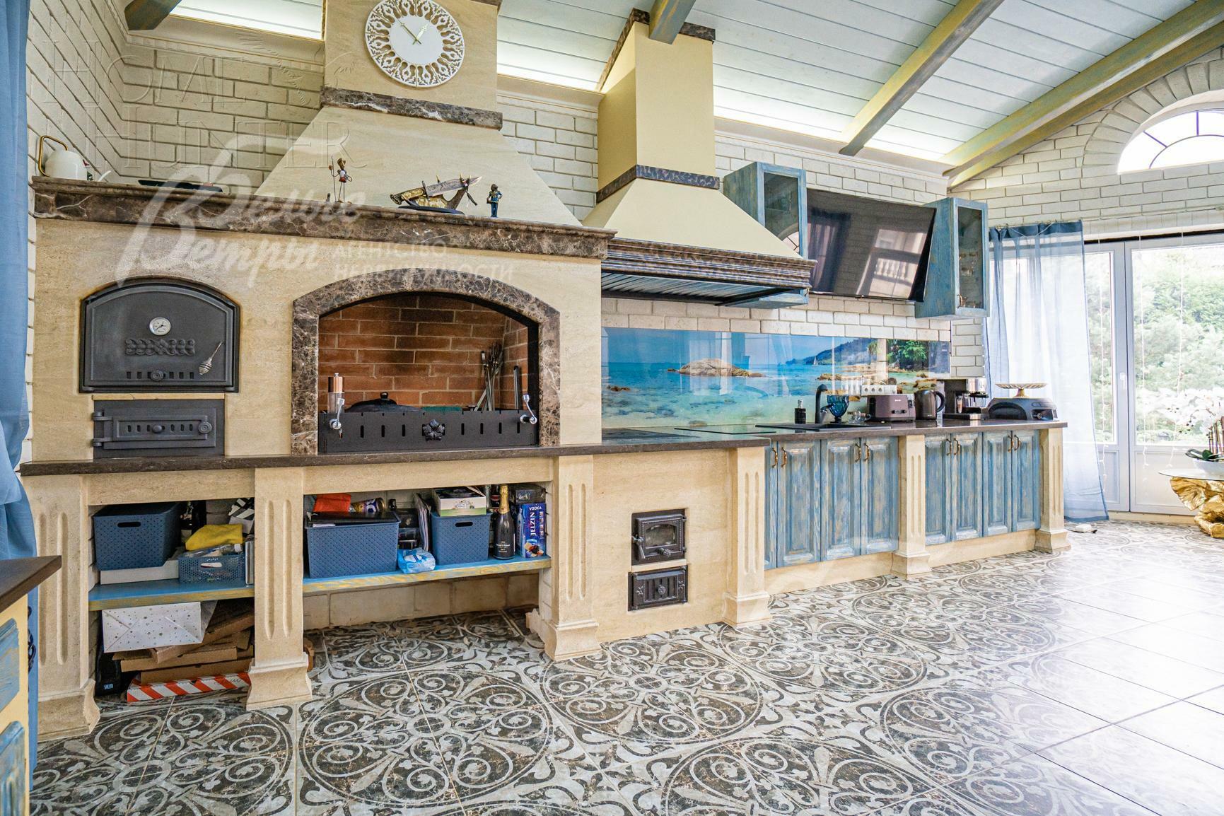 3-этажный коттедж 1 162 м² с отделкой