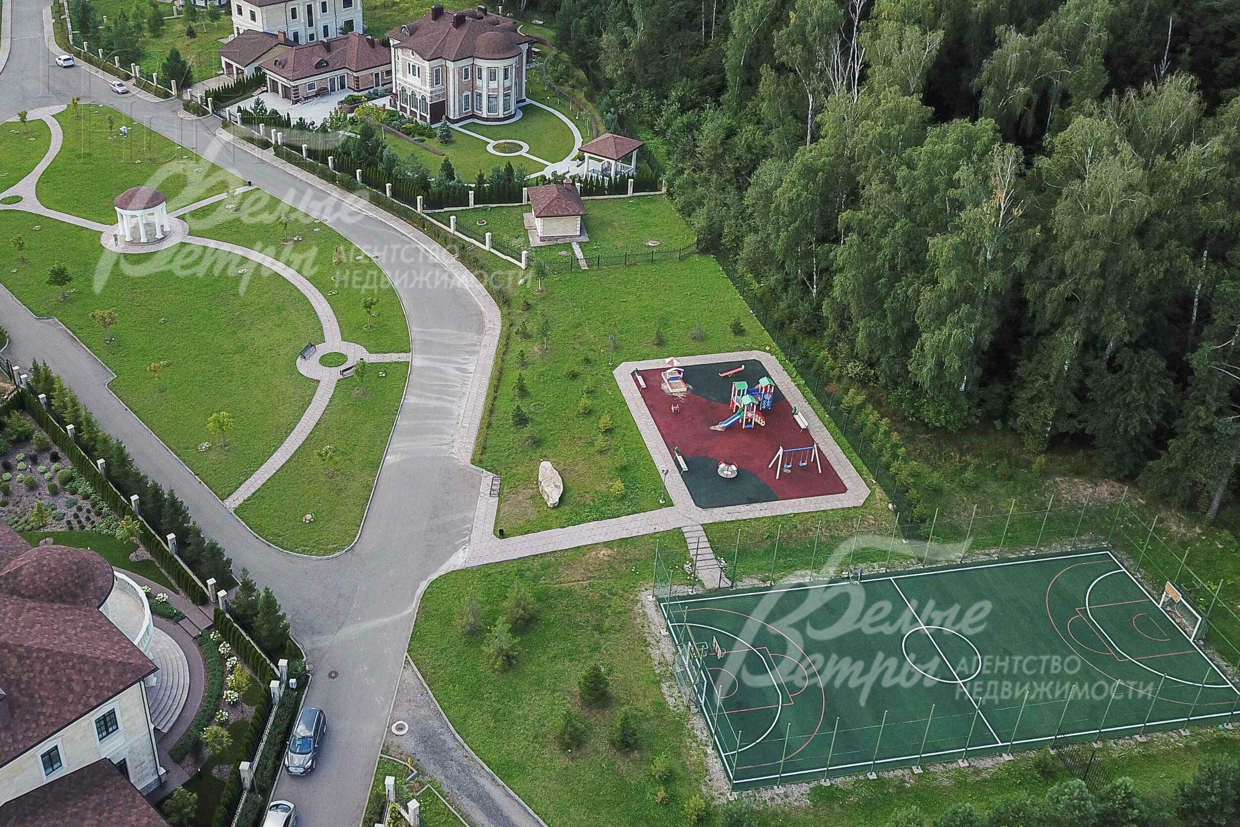 3-этажный коттедж 1 319 м² без отделки