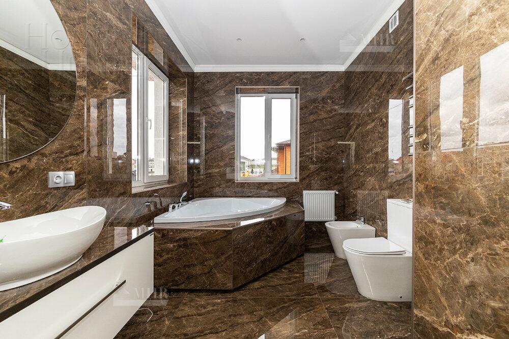 2-этажный коттедж 307 м² с отделкой