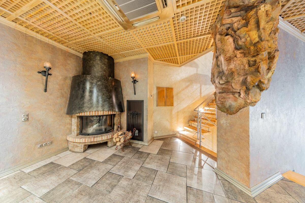 6-этажный коттедж 1 200 м² с отделкой