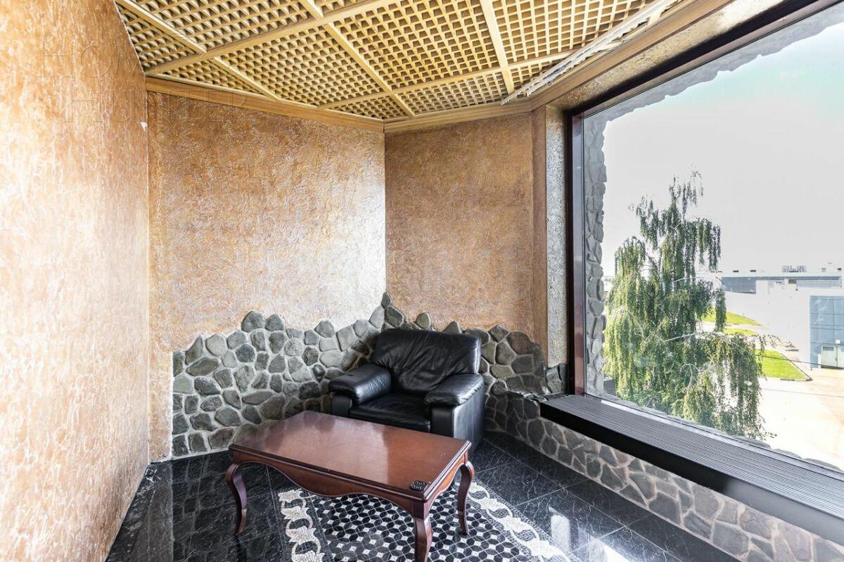 6-этажный коттедж 1 200 м² с отделкой