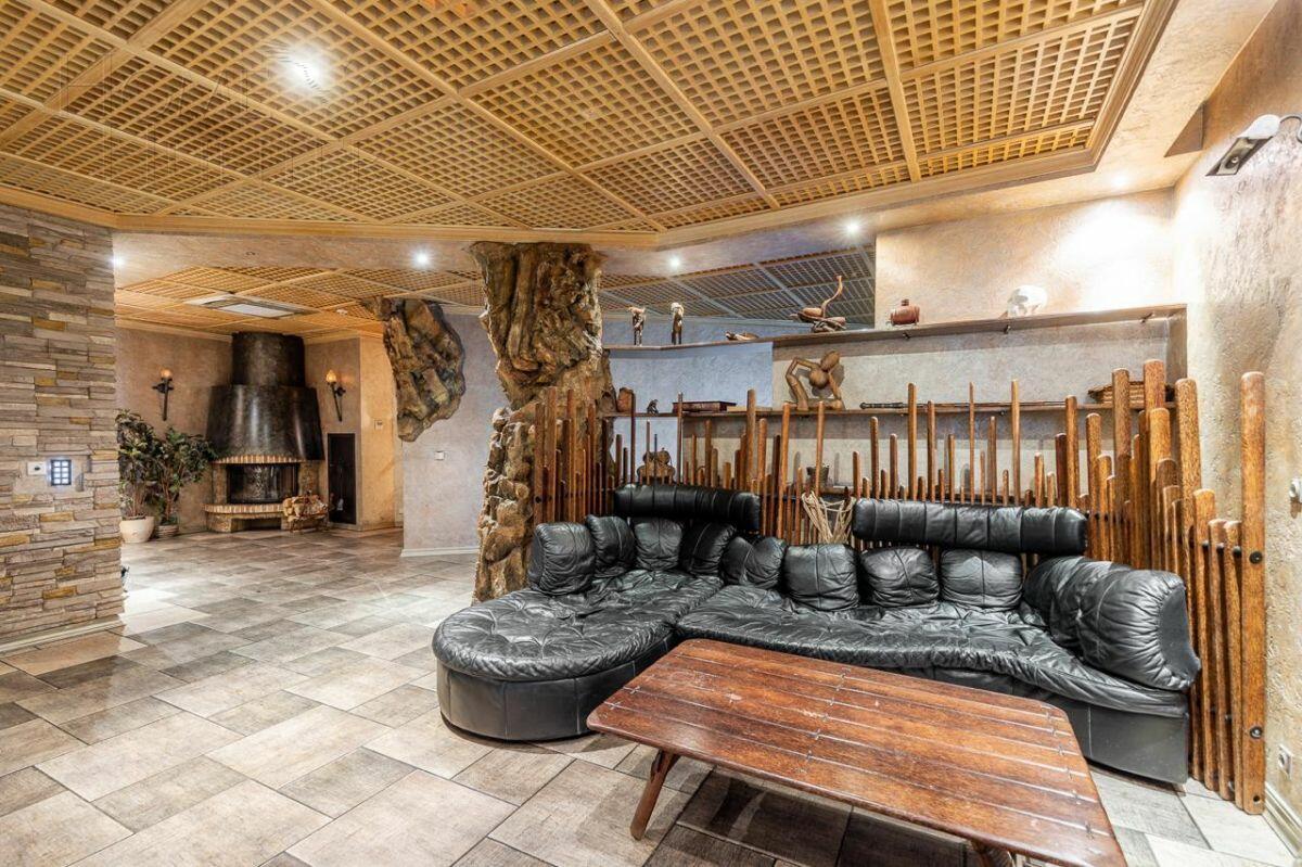 6-этажный коттедж 1 200 м² с отделкой