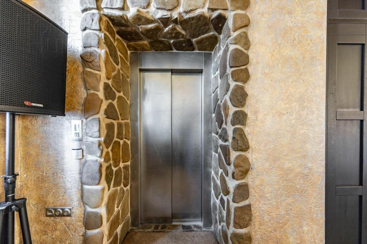 6-этажный коттедж 1 200 м² с отделкой