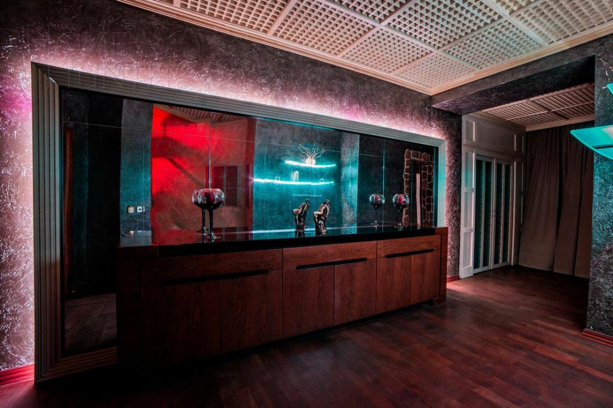 6-этажный коттедж 1 200 м² с отделкой