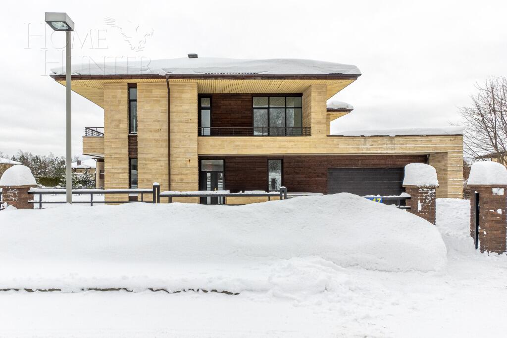 2-этажный коттедж 352 м² без отделки