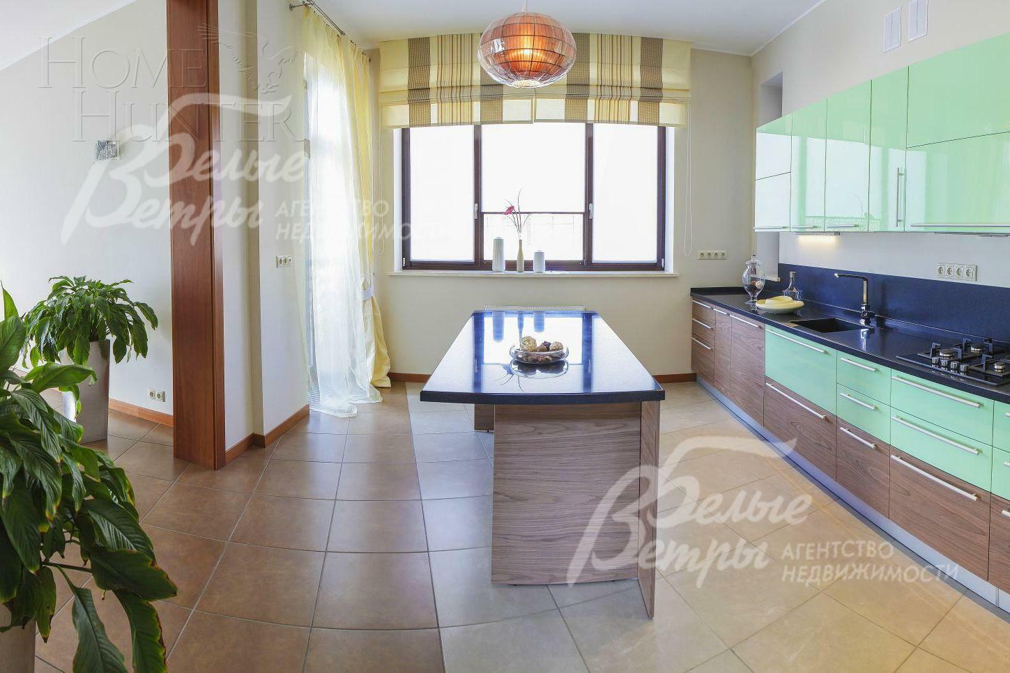 2-этажный коттедж 323 м² с отделкой