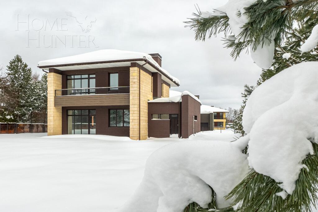 2-этажный коттедж 302 м² без отделки