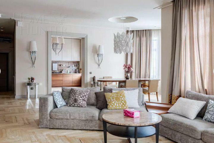 2-этажный коттедж 373 м² с отделкой