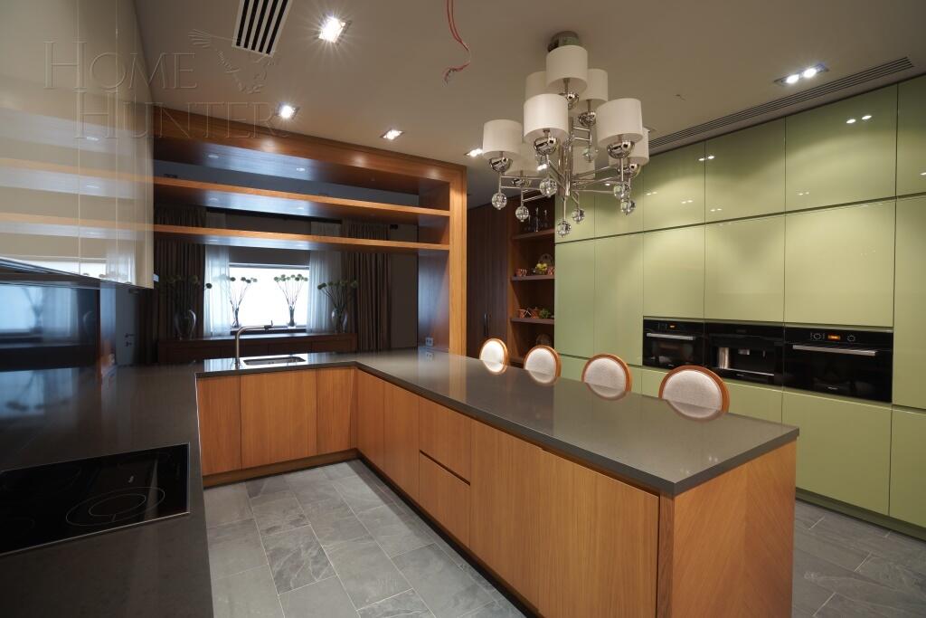 2-этажный коттедж 1 508 м² с отделкой