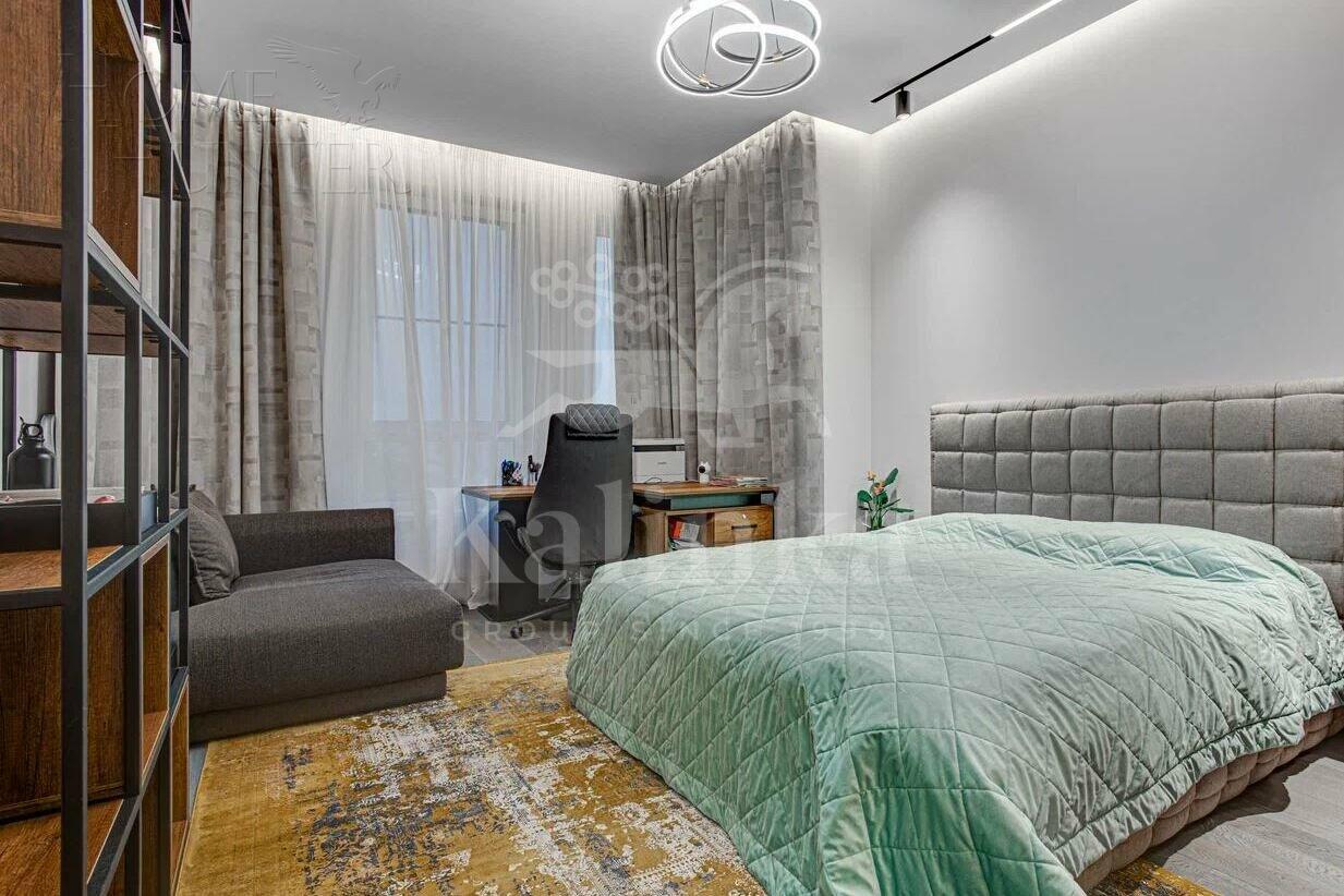2-этажный коттедж 275 м² с отделкой