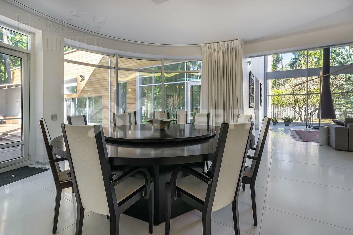 2-этажный коттедж 1 328 м² с отделкой