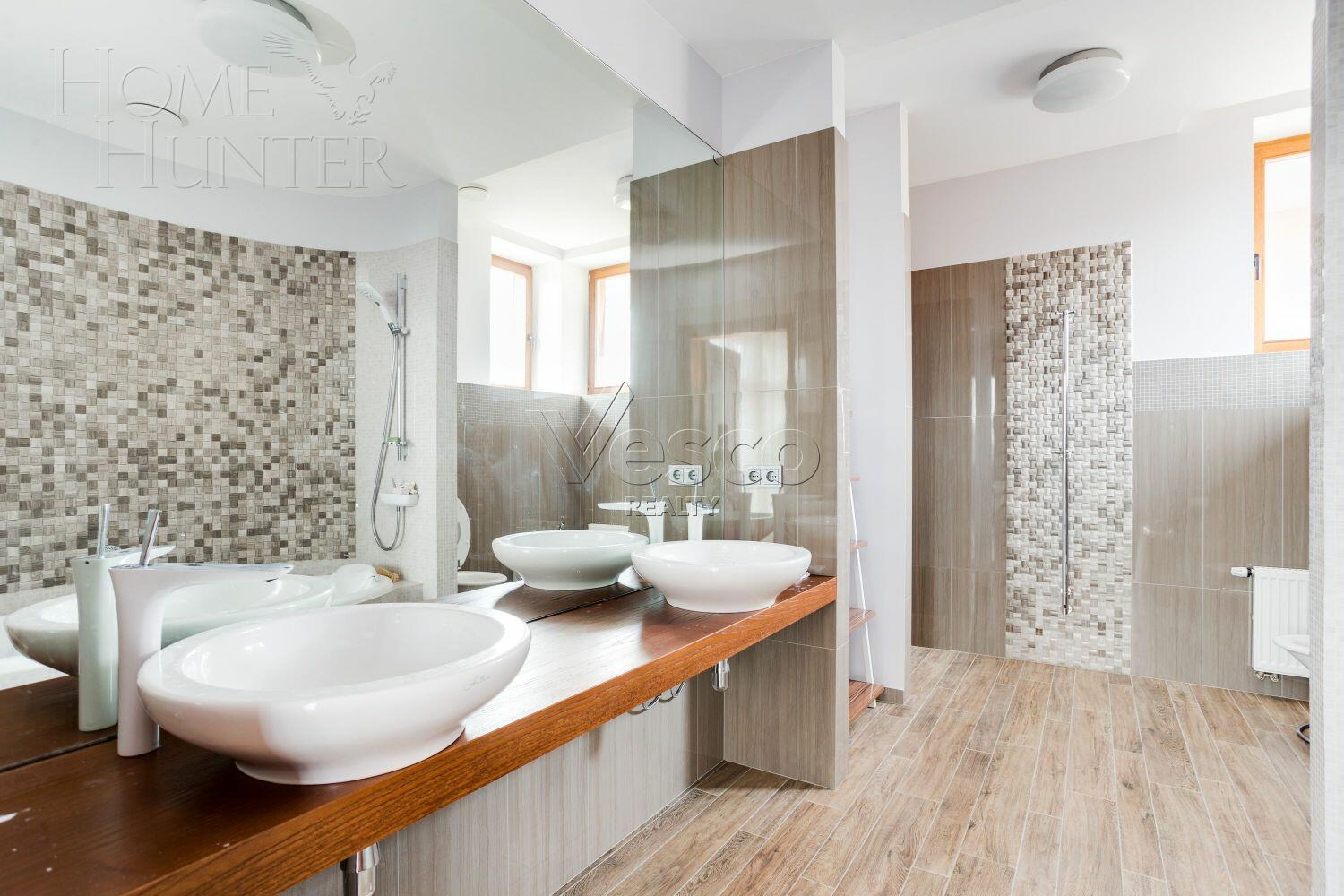 2-этажный коттедж 650 м² с отделкой