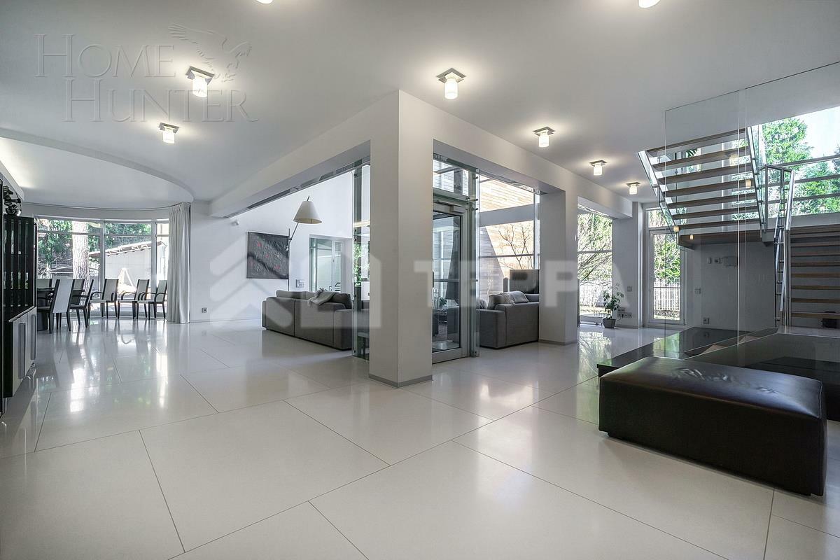 2-этажный коттедж 1 328 м² с отделкой