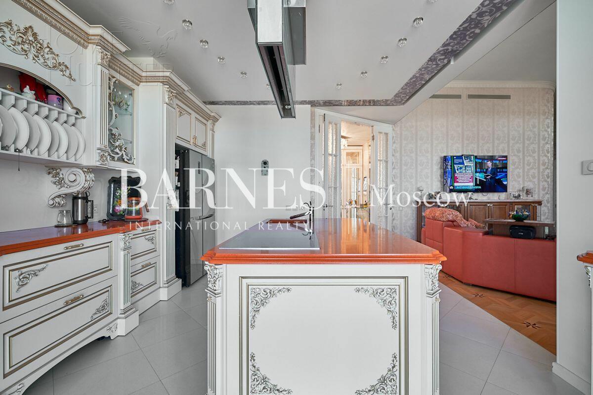 3-КОМН. КВАРТИРА С ОТДЕЛКОЙ 127 М² НА 9 ЭТАЖЕ