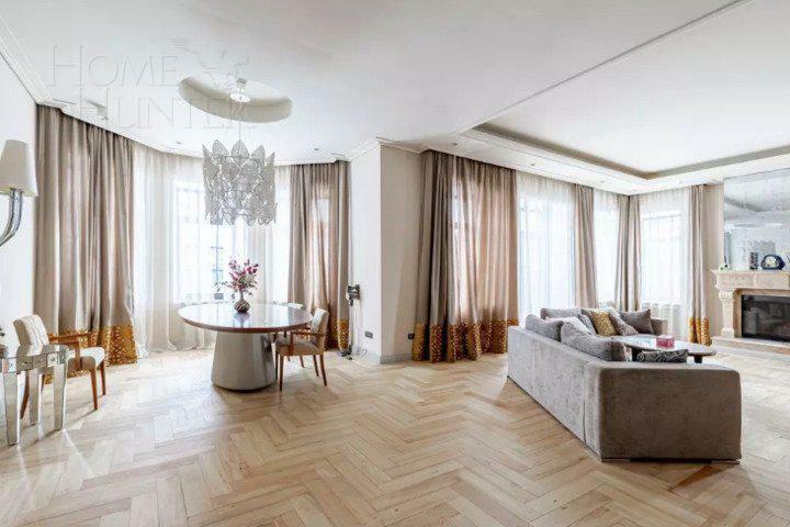 2-этажный коттедж 373 м² с отделкой