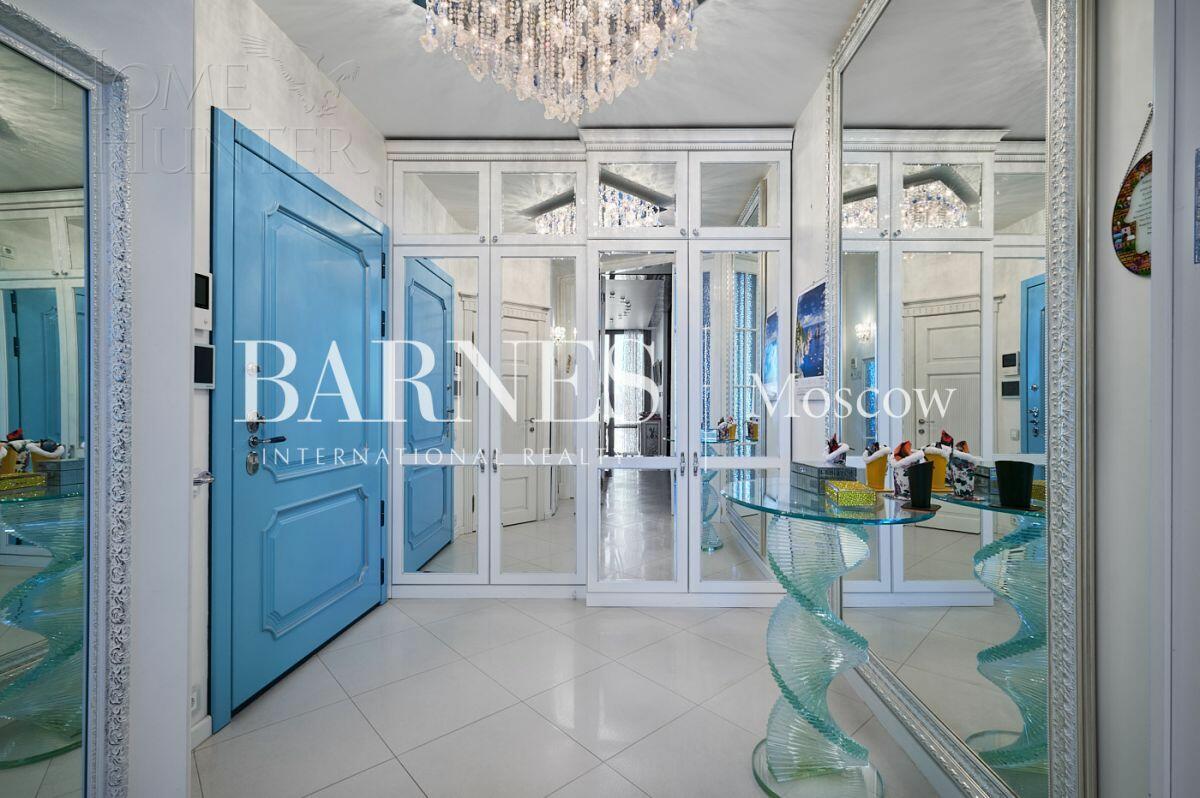 3-КОМН. КВАРТИРА С ОТДЕЛКОЙ 127 М² НА 9 ЭТАЖЕ