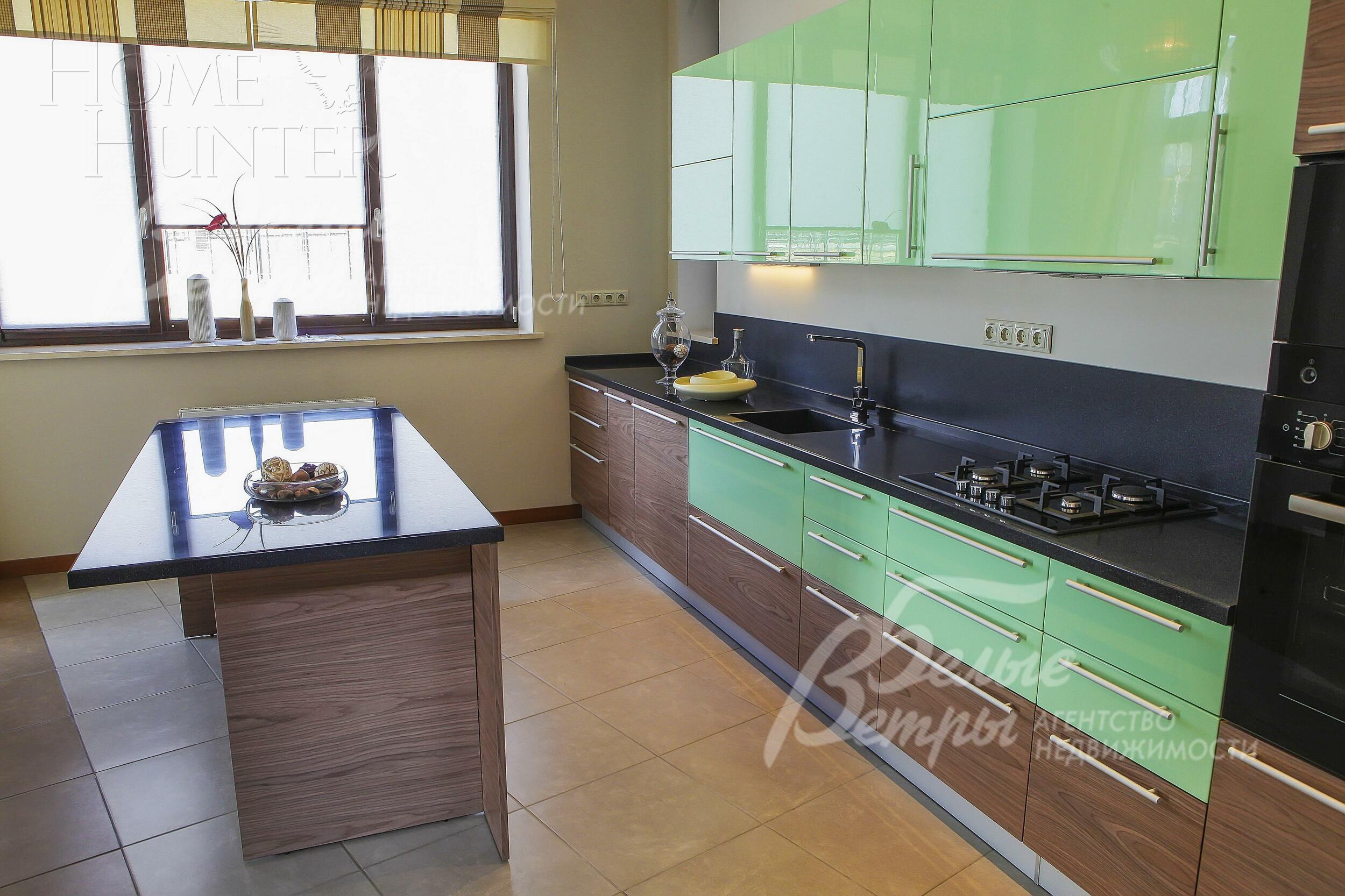 2-этажный коттедж 323 м² с отделкой