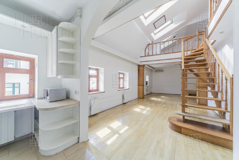 2-УРОВНЕВАЯ КВАРТИРА С ОТДЕЛКОЙ 225 М² НА 4 ЭТАЖЕ