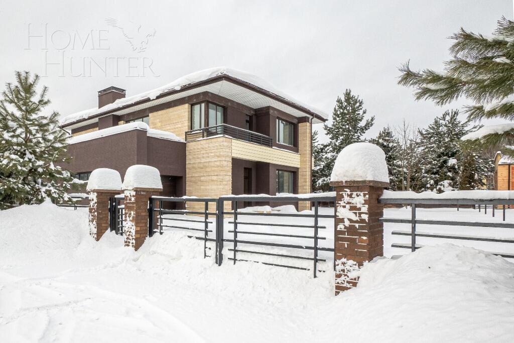 2-этажный коттедж 302 м² без отделки