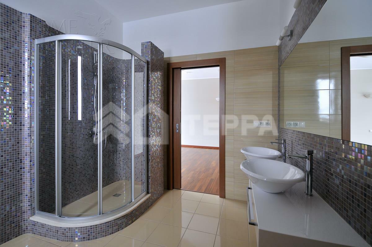 2-этажный коттедж 246.6 м² с отделкой