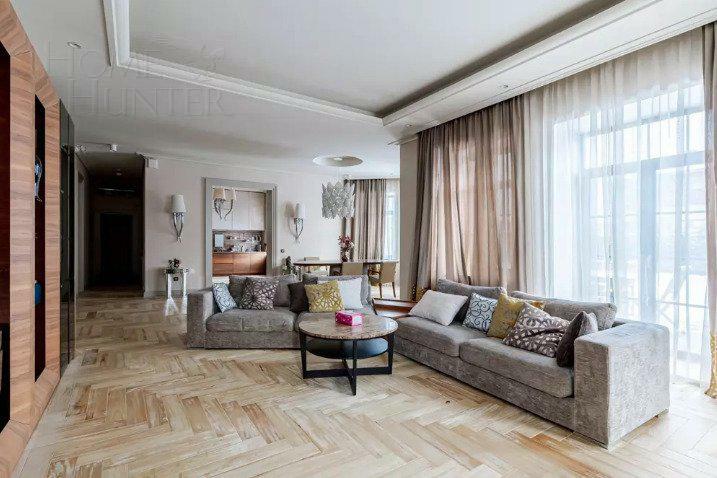 2-этажный коттедж 373 м² с отделкой