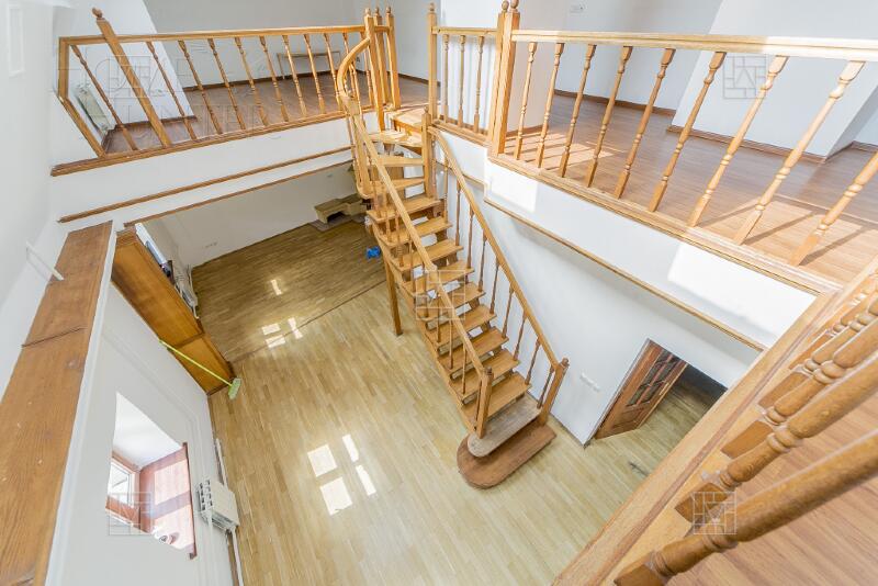 2-УРОВНЕВАЯ КВАРТИРА С ОТДЕЛКОЙ 225 М² НА 4 ЭТАЖЕ