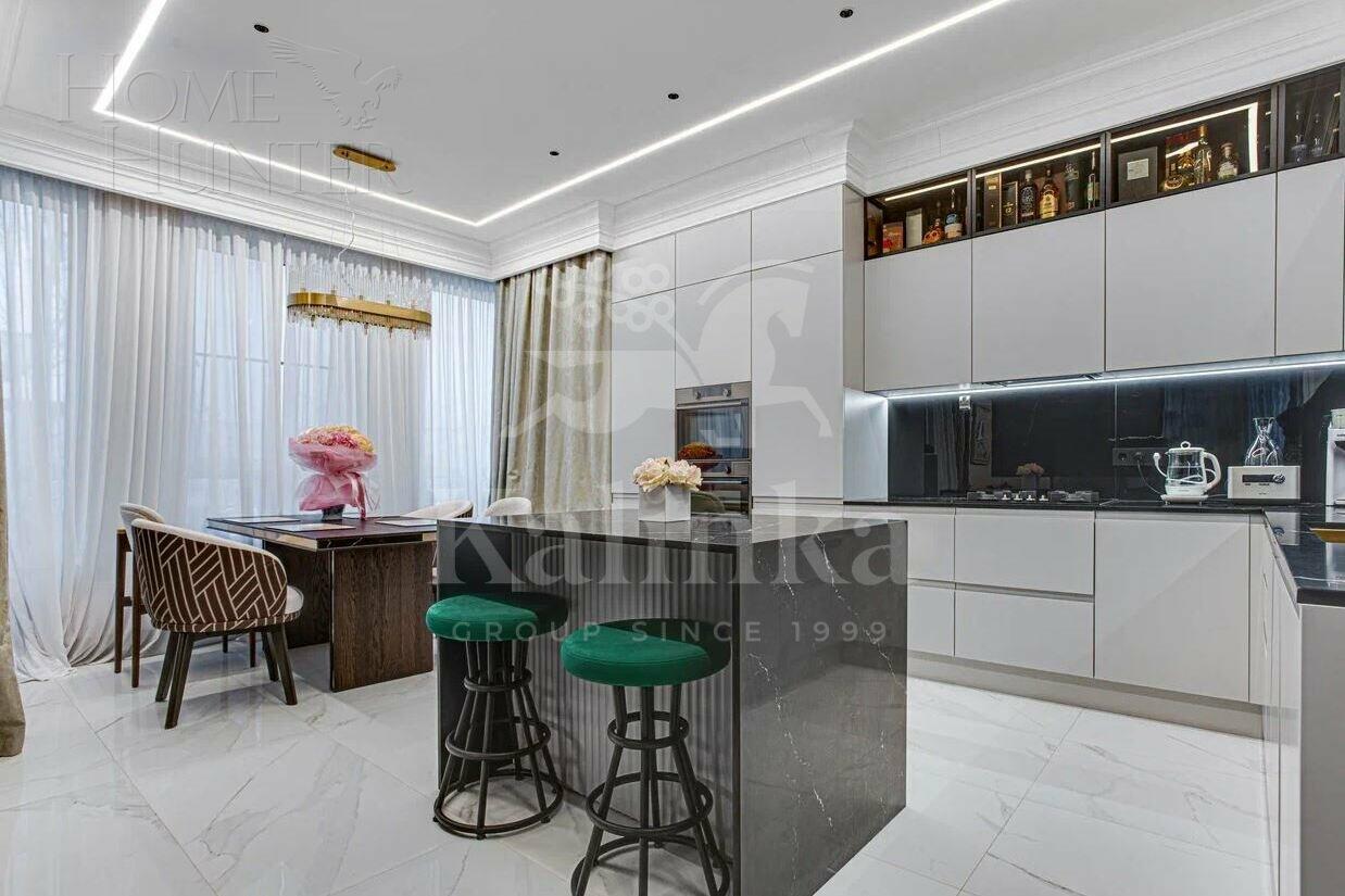 2-этажный коттедж 275 м² с отделкой