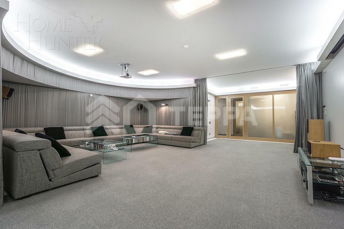 2-этажный коттедж 1 328 м² с отделкой