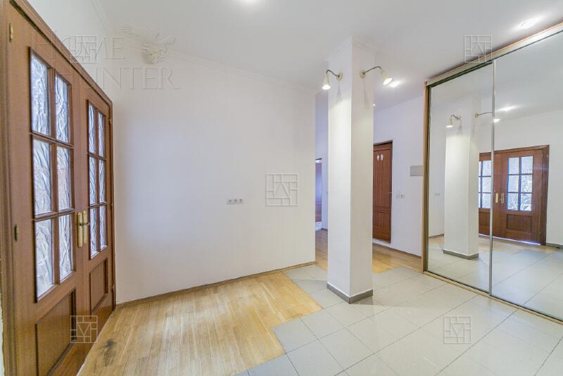 2-УРОВНЕВАЯ КВАРТИРА С ОТДЕЛКОЙ 225 М² НА 4 ЭТАЖЕ