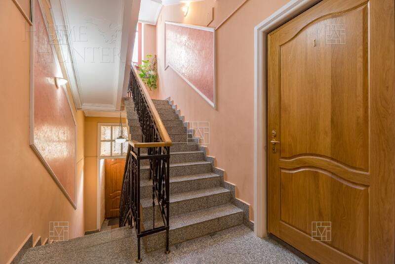 2-УРОВНЕВАЯ КВАРТИРА С ОТДЕЛКОЙ 225 М² НА 4 ЭТАЖЕ