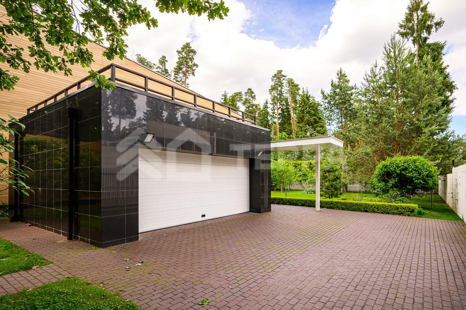 2-этажный коттедж 1 328 м² с отделкой