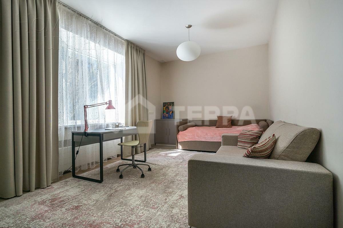 2-этажный коттедж 1 328 м² с отделкой