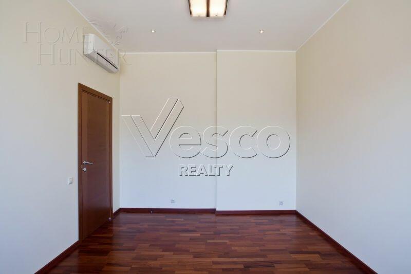 2-этажный коттедж 323 м² с отделкой