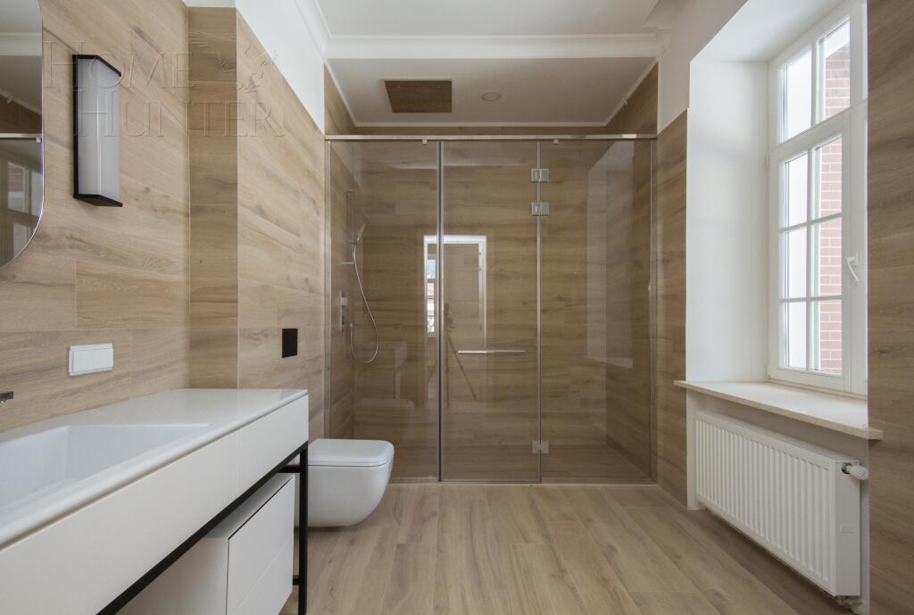 2-этажный коттедж 1 318.43 м² с отделкой