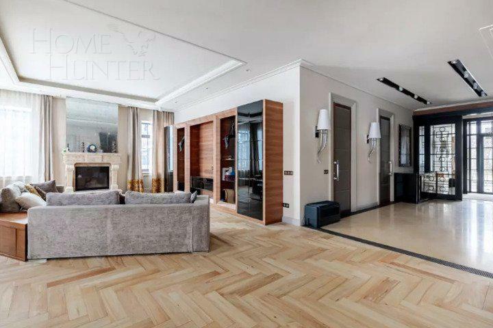 2-этажный коттедж 373 м² с отделкой