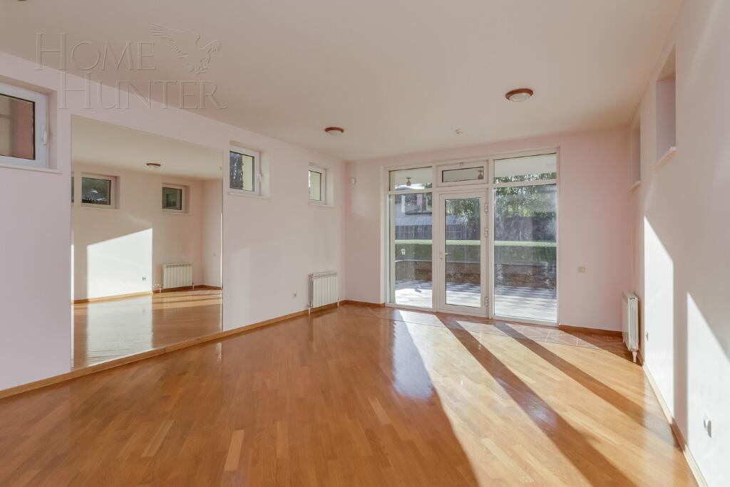 2-этажный коттедж 700 м² с отделкой