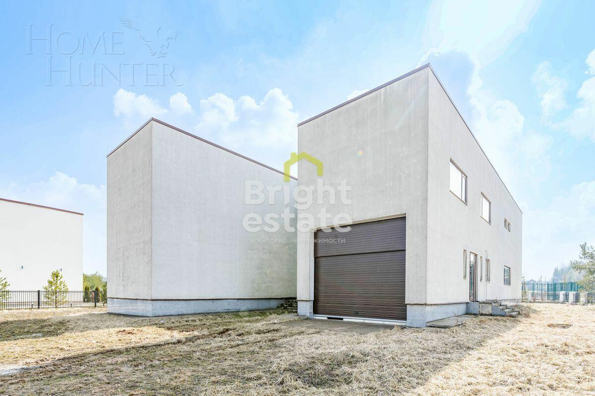 2-этажный коттедж 751.6 м² без отделки