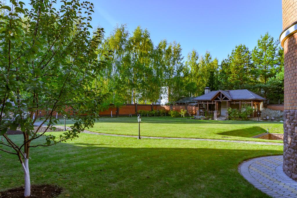 2-этажный коттедж 700 м² с отделкой