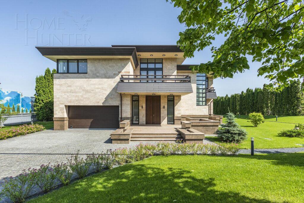 2-этажный коттедж 967.94 м² с отделкой
