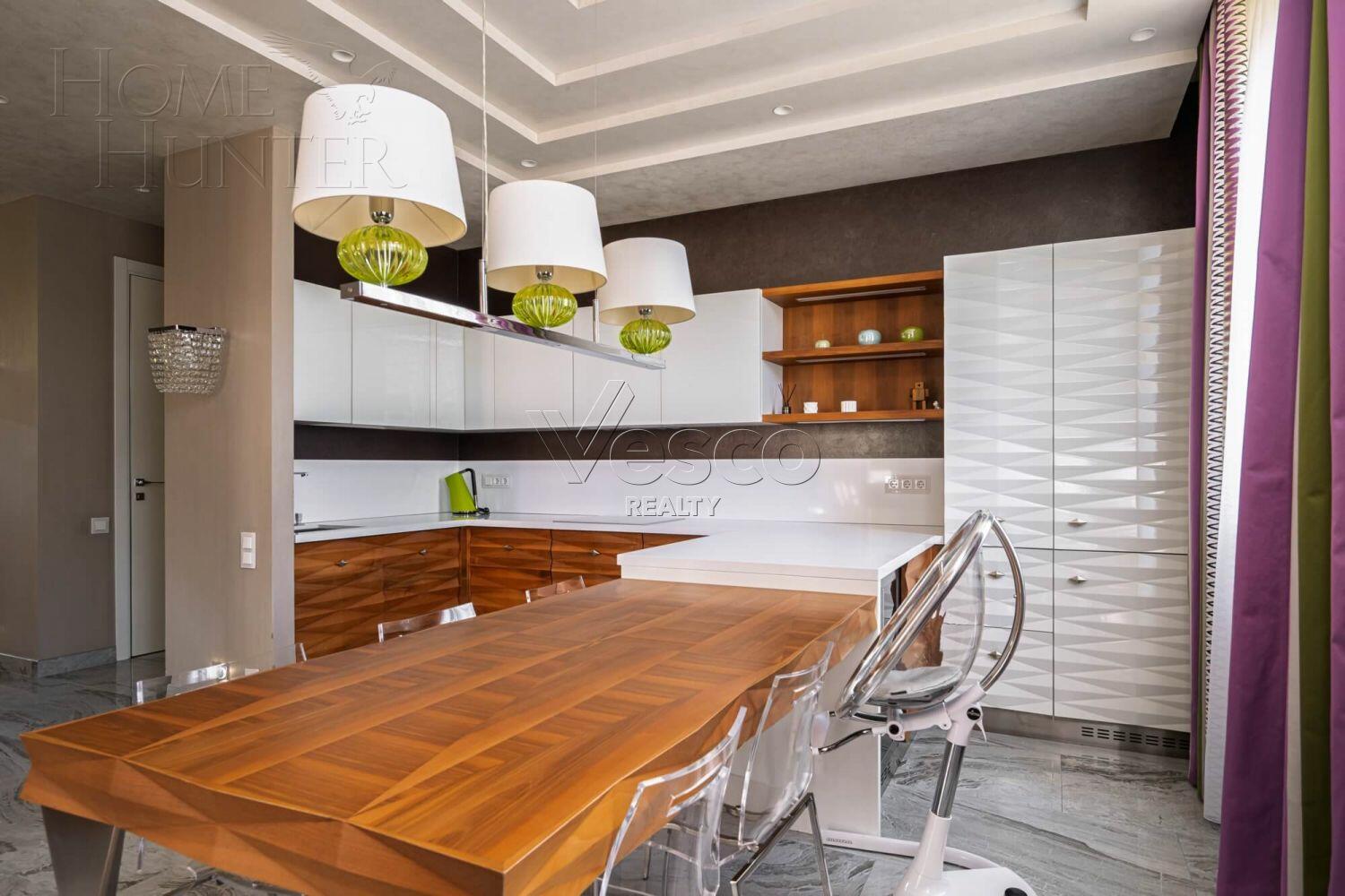 2-этажный коттедж 357 м² с отделкой