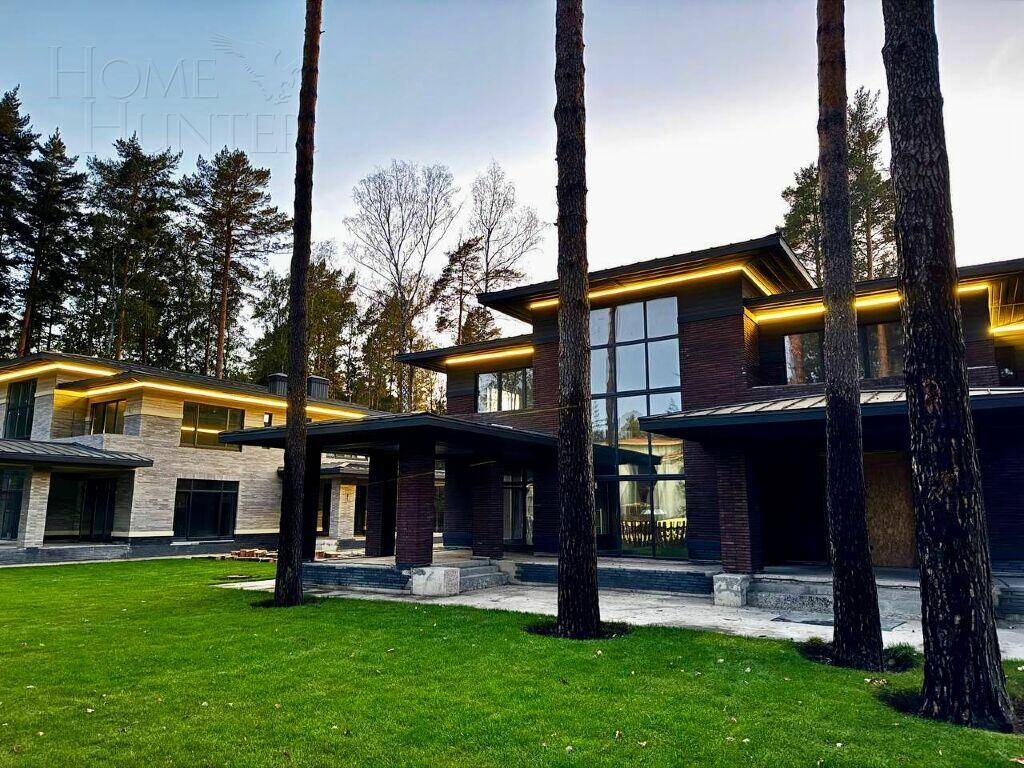 2-этажный коттедж 460 м² без отделки